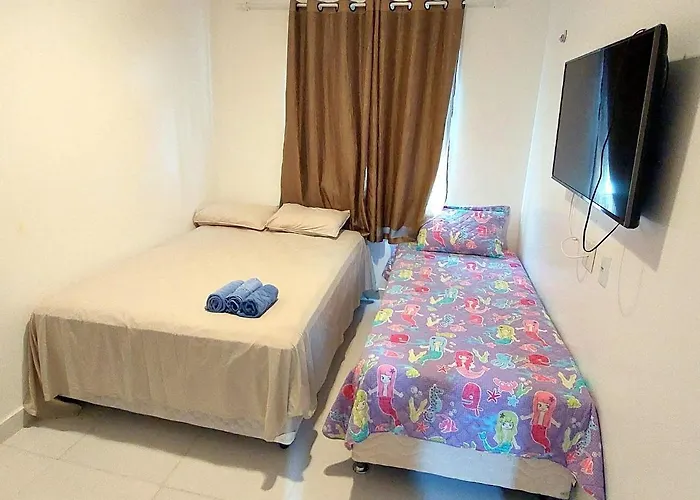 Casa Em Condominio Fechado Com Sauna E Piscina