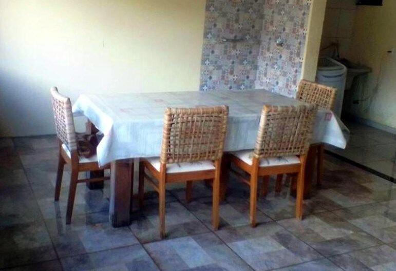 Casa Em Fechado Com Sauna E Piscina